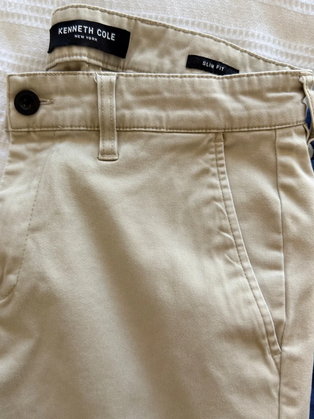 Bundle of 5 Banana Republic Chinos / Pants – Size 30